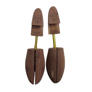 Houndsbay size XXL cedar wood shoe trees made for widening and shaping of shoes!